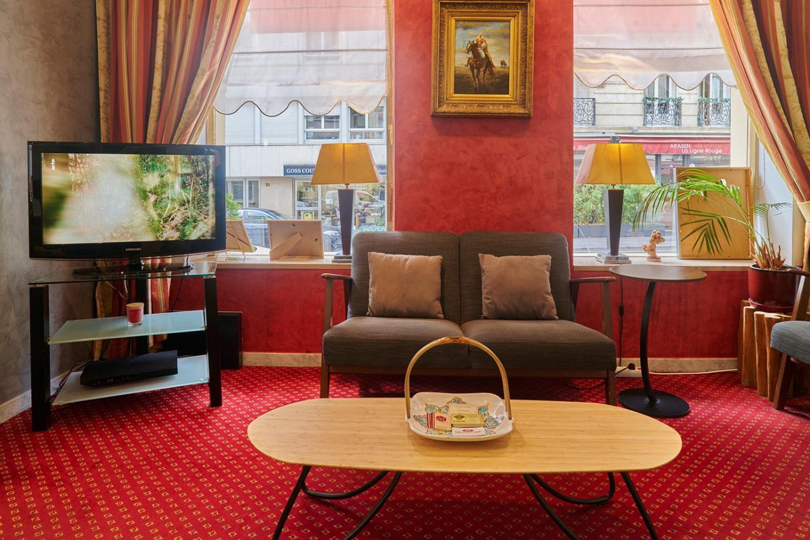 Hotel Poussin Paris Exterior foto