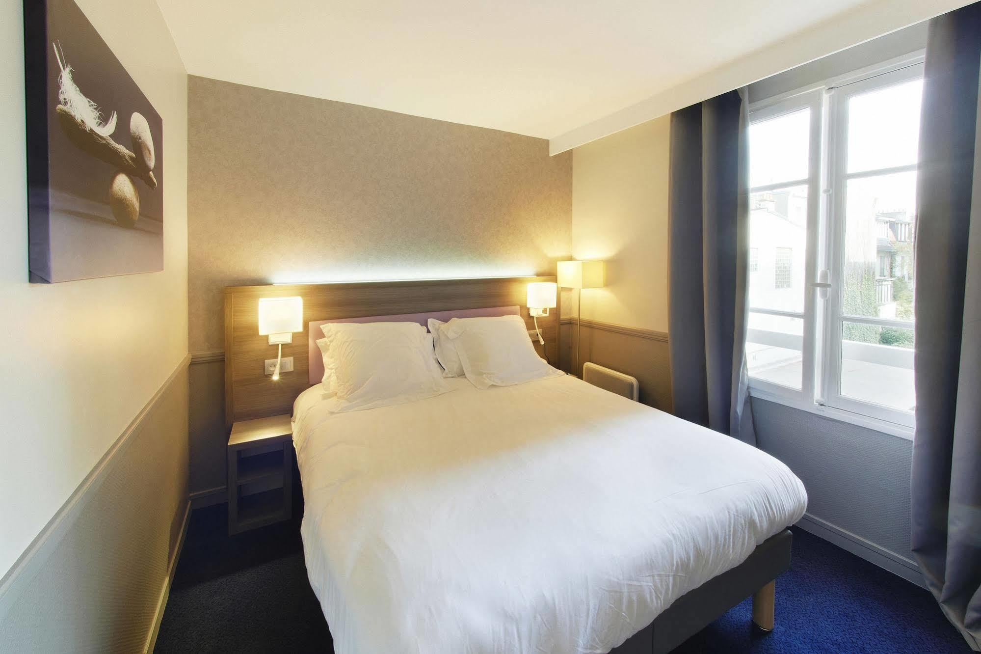 Hotel Poussin Paris Exterior foto